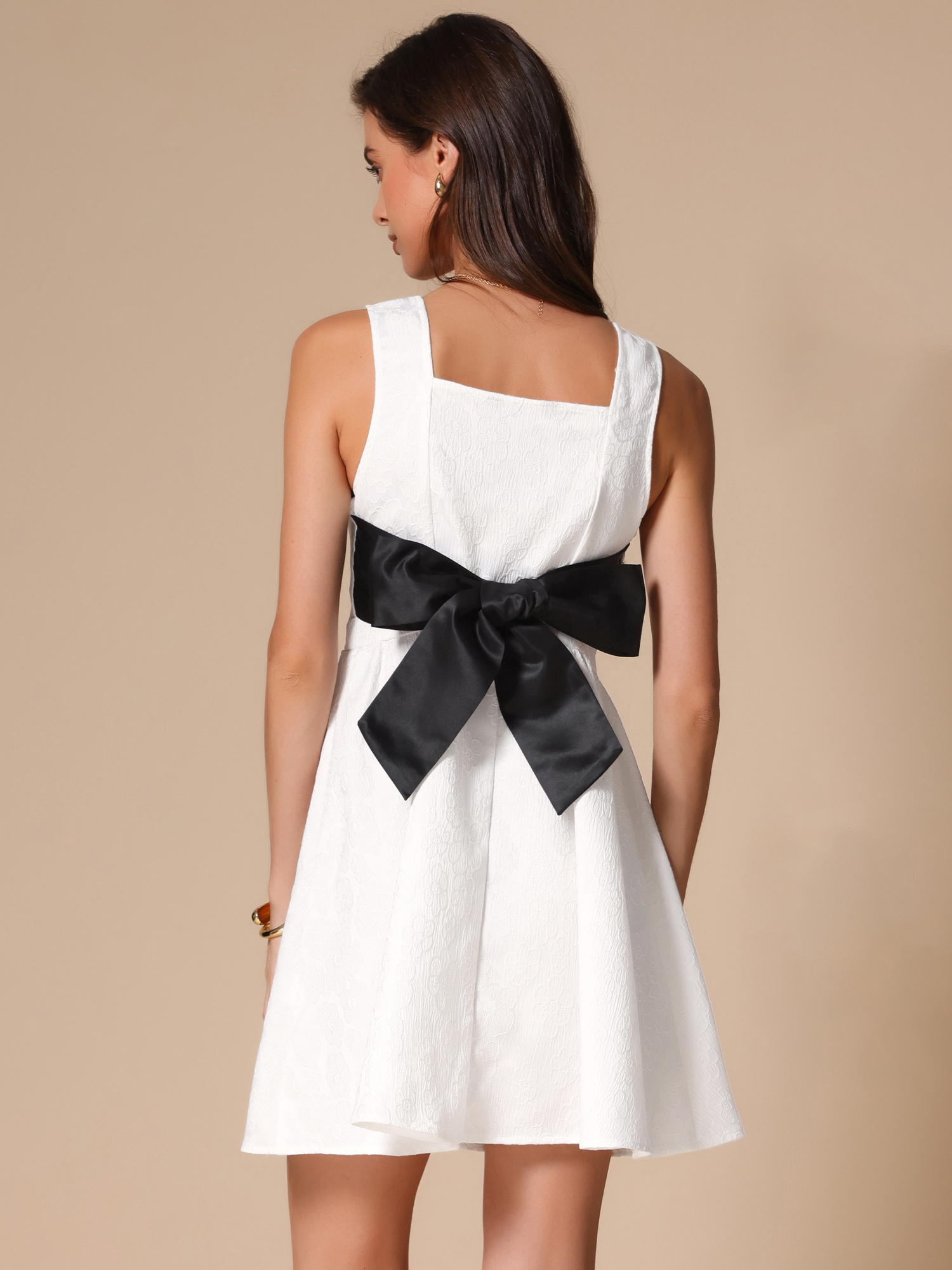 Sleeveless Back Bow Colorblock Textured Skater Dress White/XS