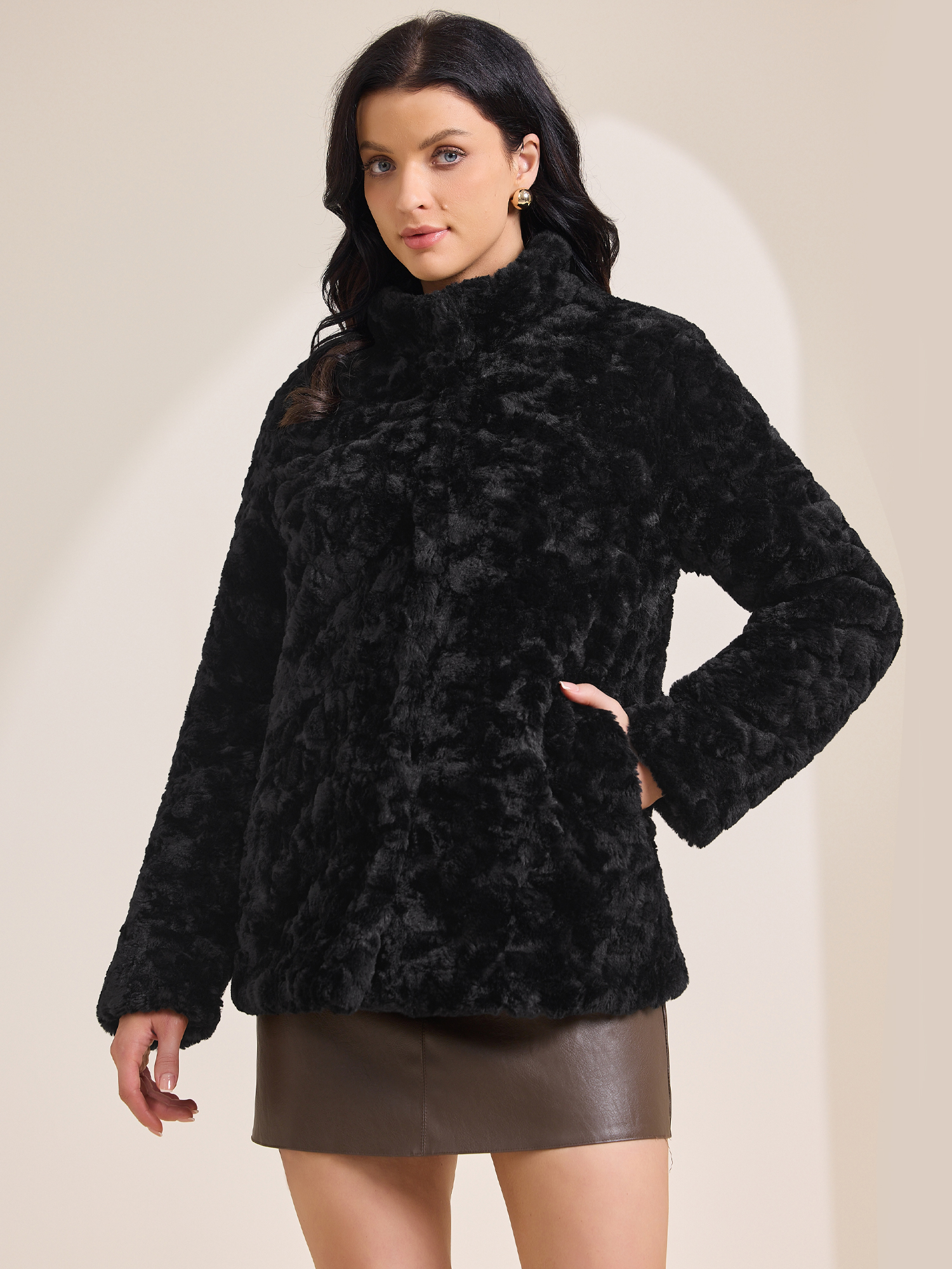 Lapel Warm Long Sleeves Pockets Fluffy Faux Fur Coat Black/M