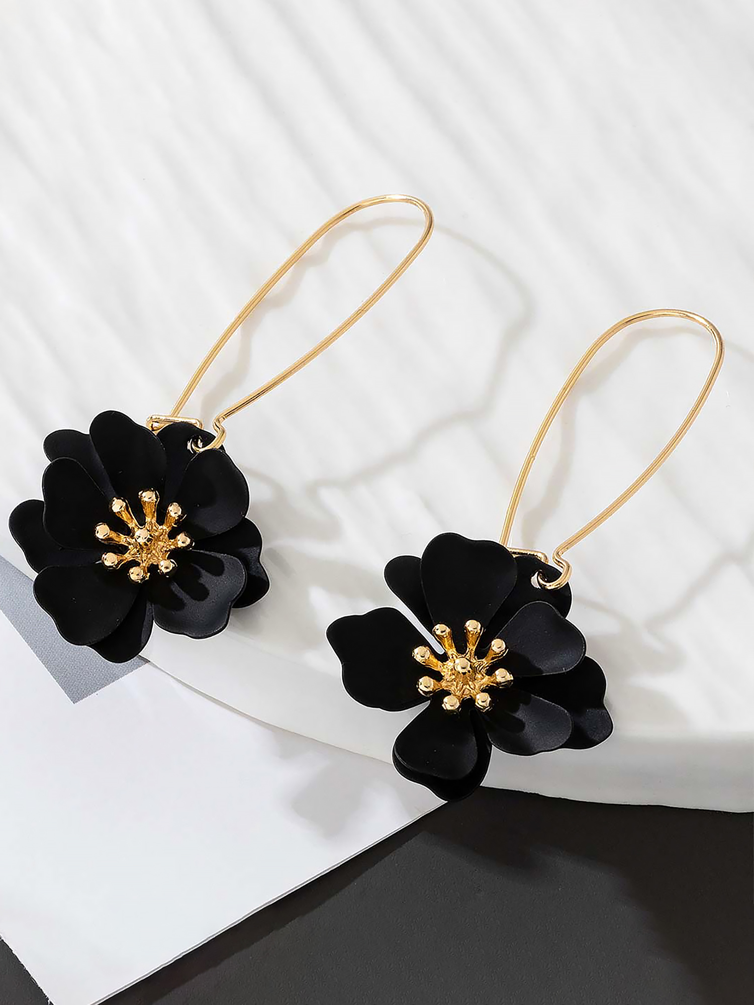 Boho-Chic Floral Drops Flower Pendant Dangle Gold Plated Petals Earrings Black/One Size