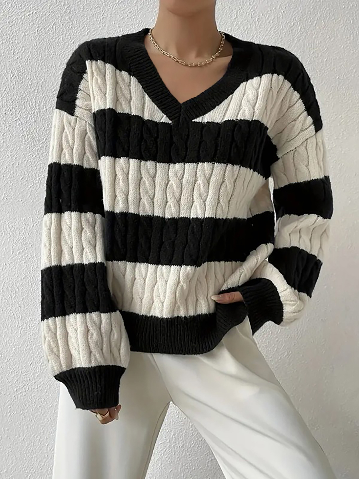 V Neck Striped Colorblock Cable Knit Sweater Black/L