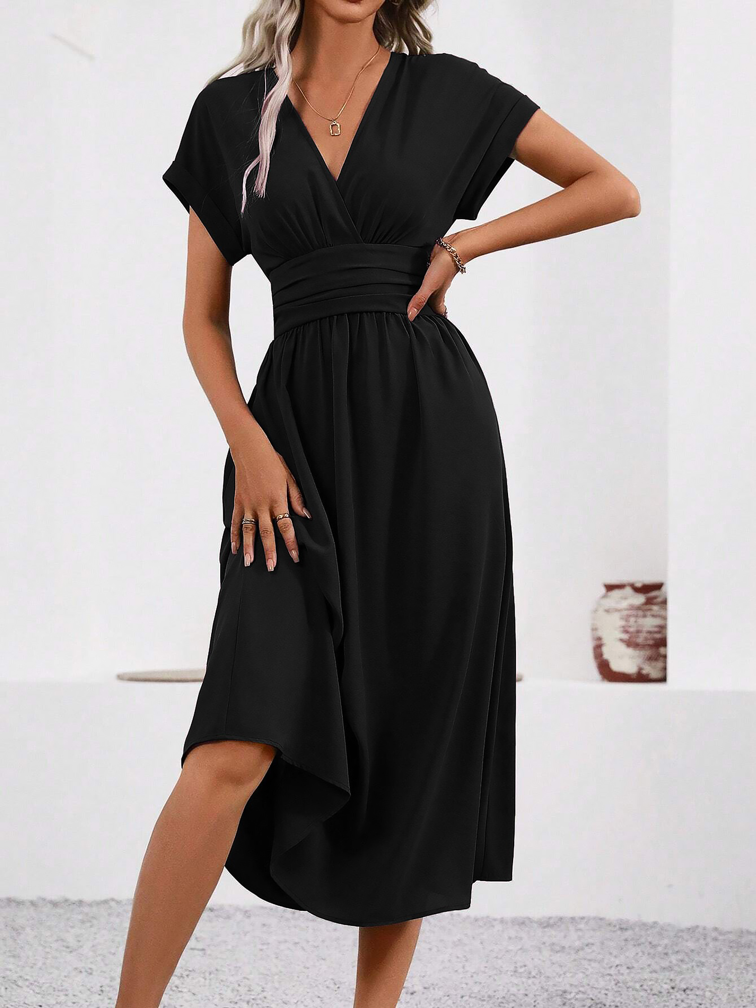 V Neck Short Sleeves Ruched Smocked A-Line Midi Dress Black/S