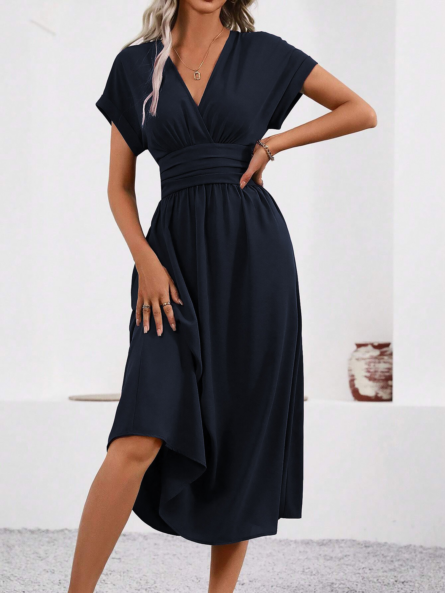 V Neck Short Sleeves Ruched Smocked A-Line Midi Dress Navy Blue/XS