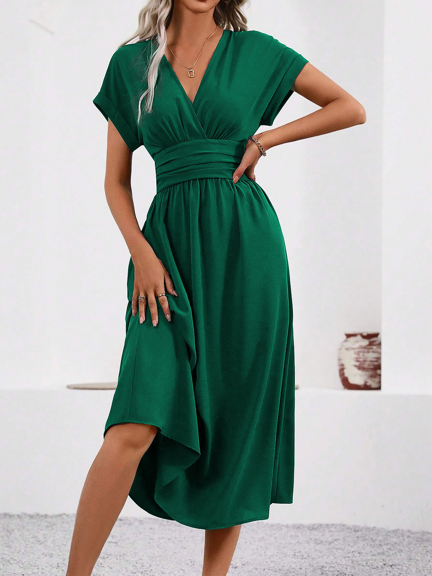 V Neck Short Sleeves Ruched Smocked A-Line Midi Dress Green/XS