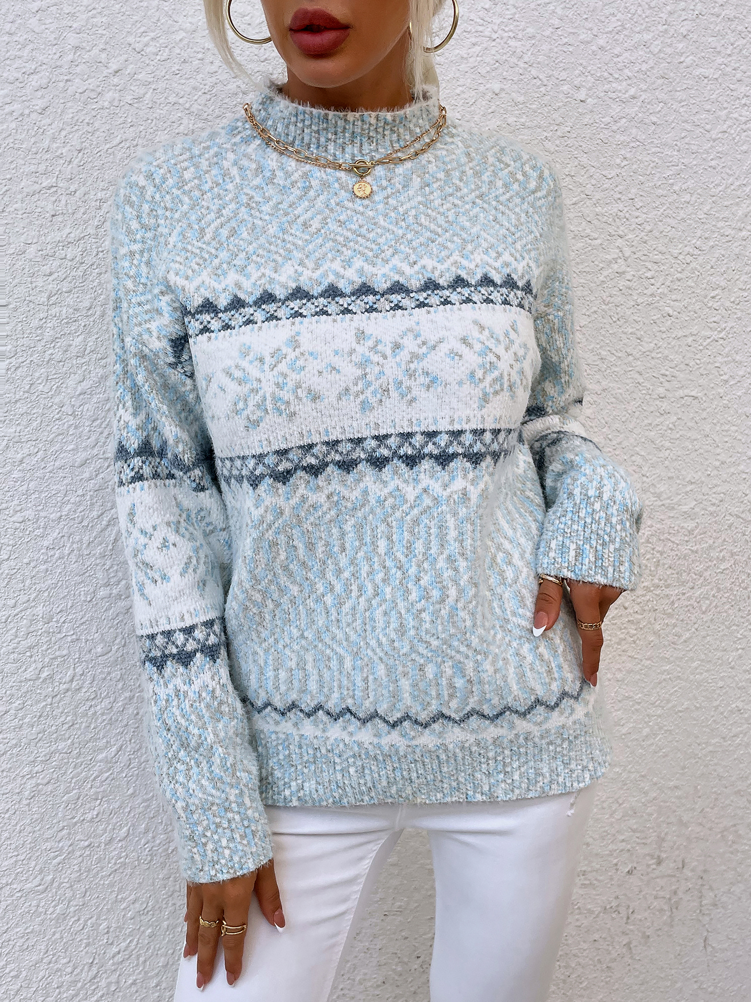 Women's Turtleneck Snowflake Sweater Blue/M