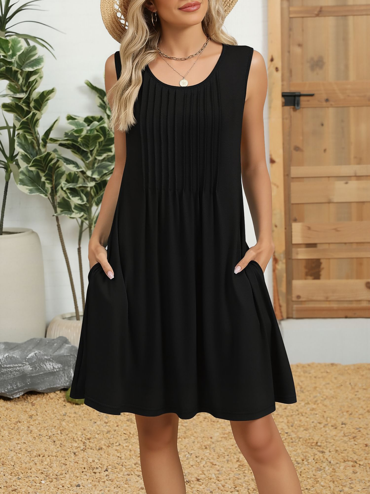 Round Neck Sleeveless Pleated Pockted A-Line Dress Black/M