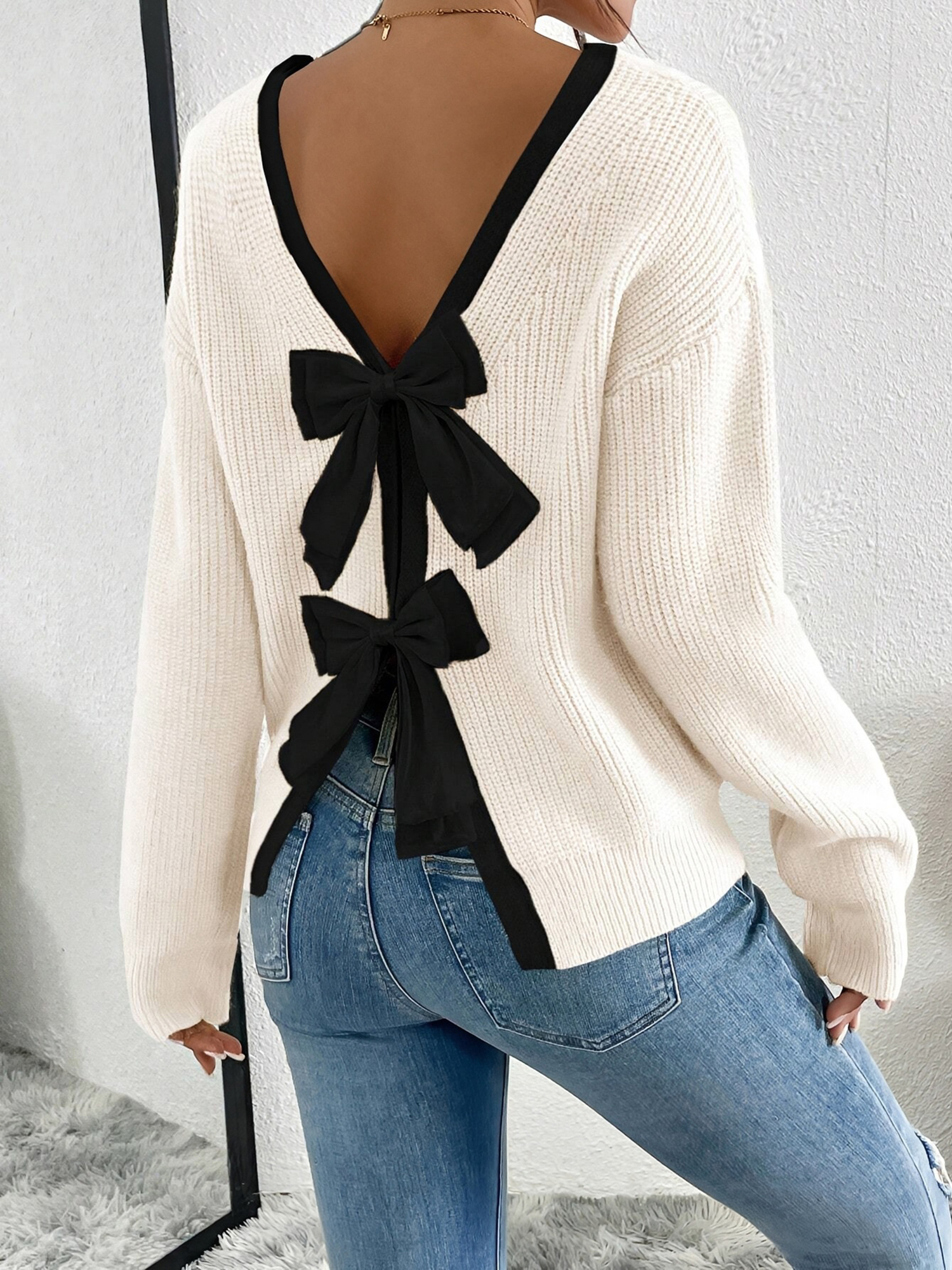 Colorblock Back Bow Long Sleeves Knitted Sweater Ivory/XL